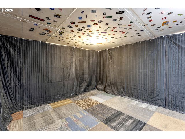 5929 Sw TAYLOR St, Portland, OR 97221