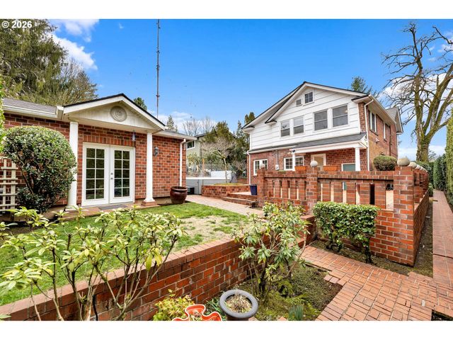 5929 Sw TAYLOR St, Portland, OR 97221