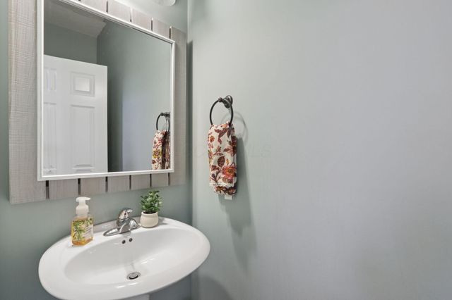 10365 Hazelnut Drive, Plain City, OH 43064