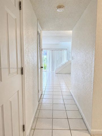1300 W 47th Pl 218A, Hialeah, FL 33012