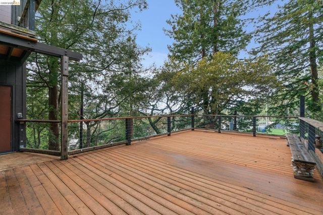 39 Canyon Rd, Berkeley, CA 94704