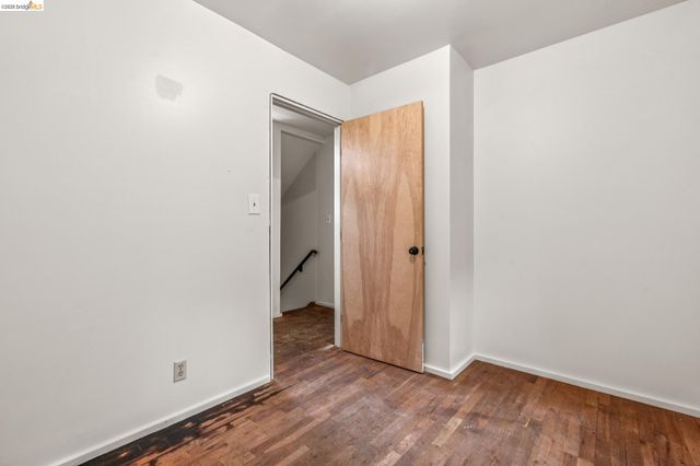 39 Canyon Rd, Berkeley, CA 94704