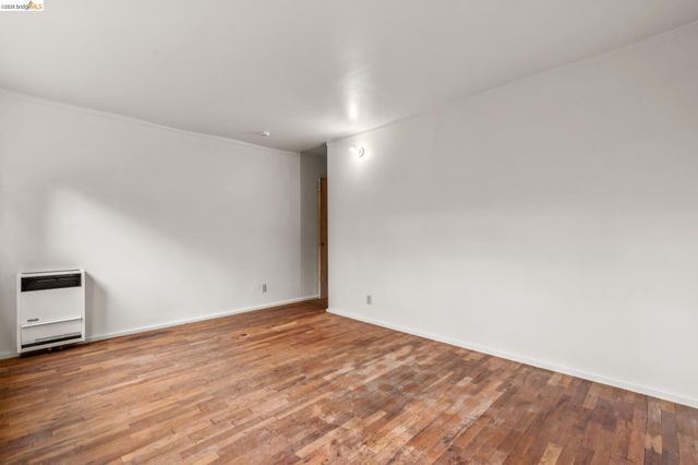 39 Canyon Rd, Berkeley, CA 94704