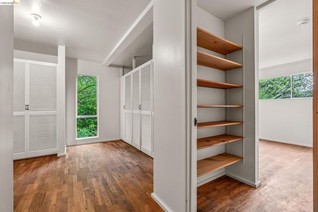 39 Canyon Rd, Berkeley, CA 94704