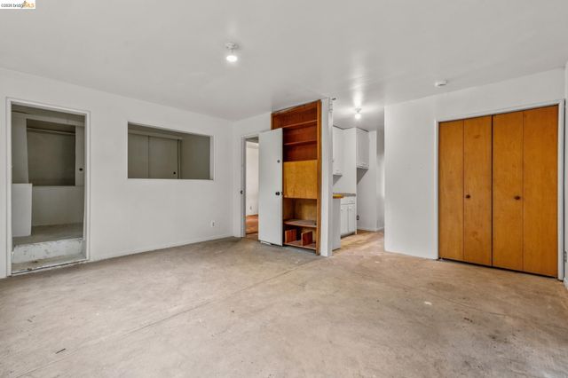 39 Canyon Rd, Berkeley, CA 94704