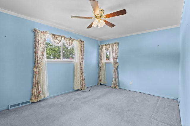 28450 Suburban Drive, Warren, MI 48088