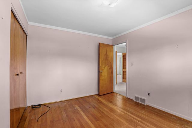 28450 Suburban Drive, Warren, MI 48088