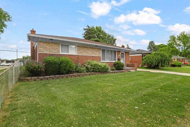28450 Suburban Drive, Warren, MI 48088