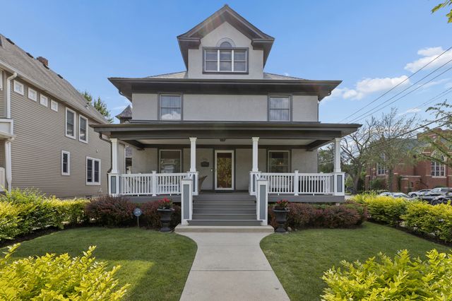 132 N Catherine Street, La Grange, IL 60525