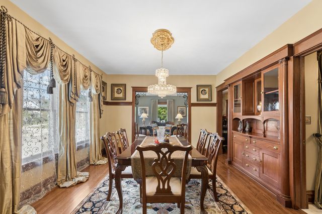132 N Catherine Street, La Grange, IL 60525