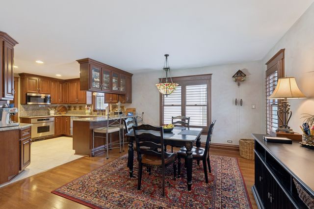132 N Catherine Street, La Grange, IL 60525