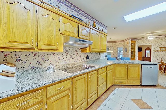 8280 Central Ave, Waycross, GA 31503