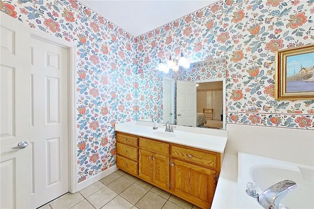 8280 Central Ave, Waycross, GA 31503