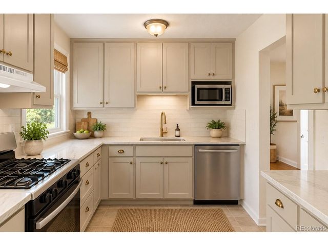 4564 S Pennsylvania St, Englewood, CO 80113