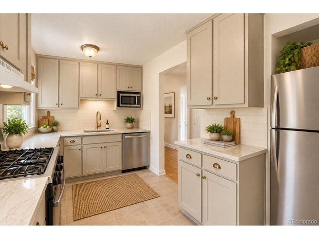 4564 S Pennsylvania St, Englewood, CO 80113