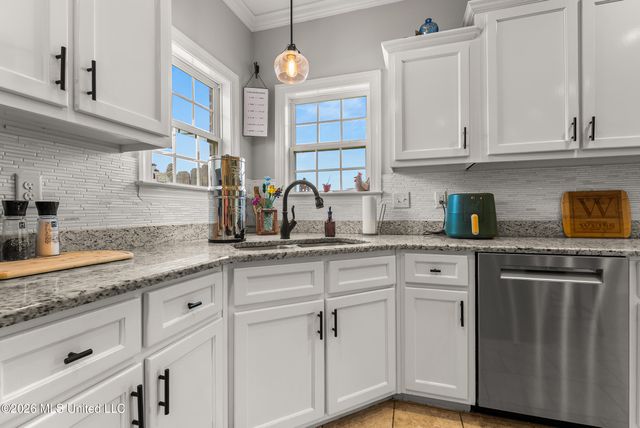 569 Walkers Way, Hernando, MS 38632