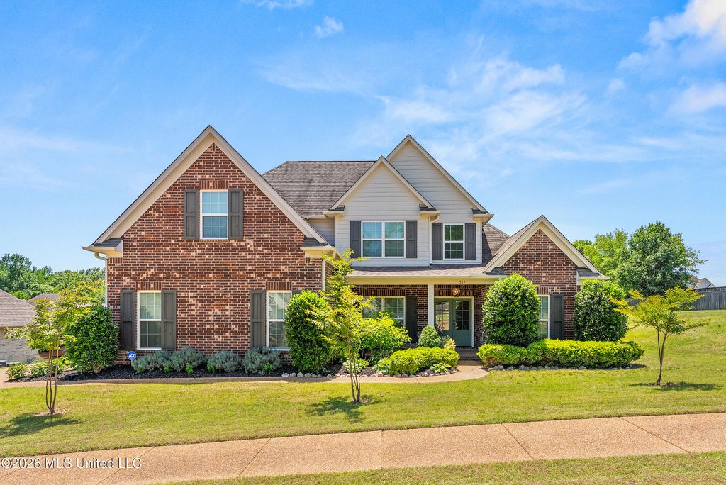 569 Walkers Way, Hernando, MS 38632