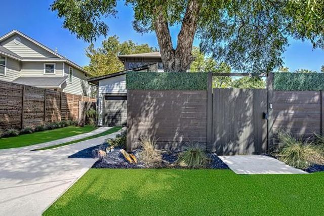 2612 Hidalgo ST, Austin, TX 78702