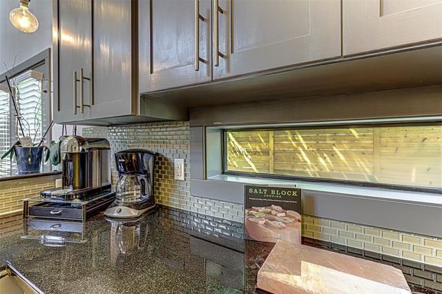 2612 Hidalgo ST, Austin, TX 78702