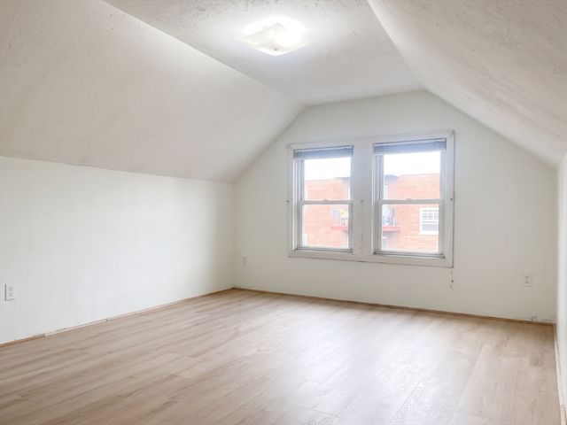 2 Wentworth Ter 2, Malden, MA 02148
