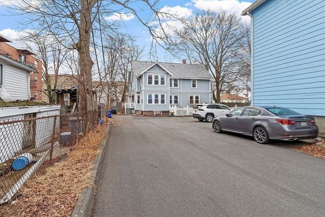 2 Wentworth Ter 2, Malden, MA 02148