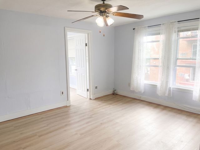 2 Wentworth Ter 2, Malden, MA 02148