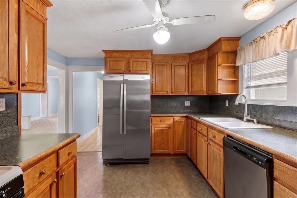 2 Wentworth Ter 2, Malden, MA 02148