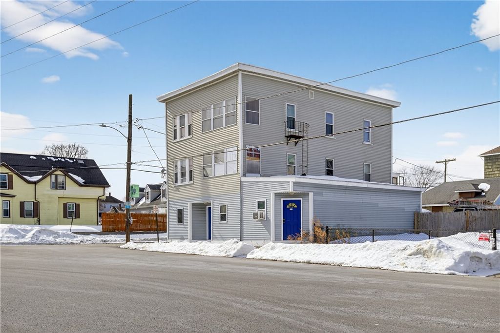 538 Wood Avenue, Woonsocket, RI 02895