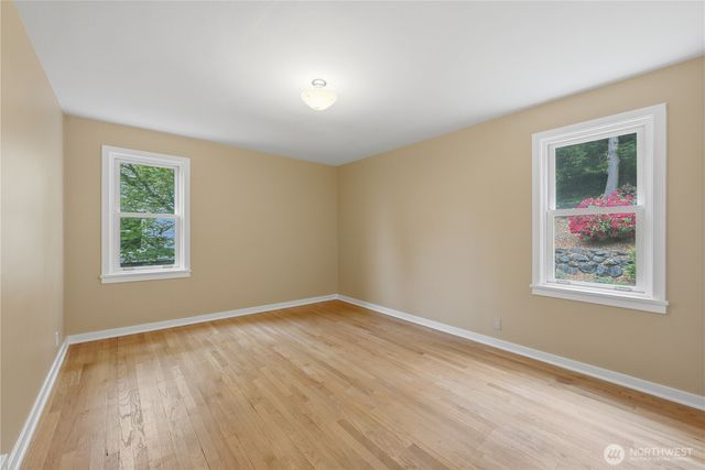 3217 36th Avenue W, Seattle, WA 98199