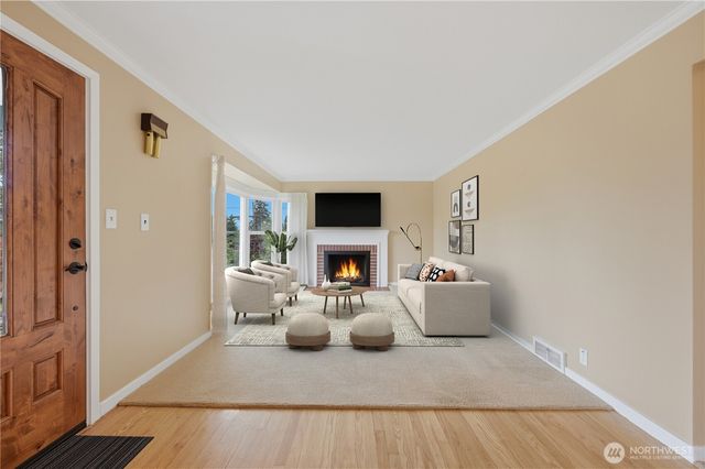 3217 36th Avenue W, Seattle, WA 98199