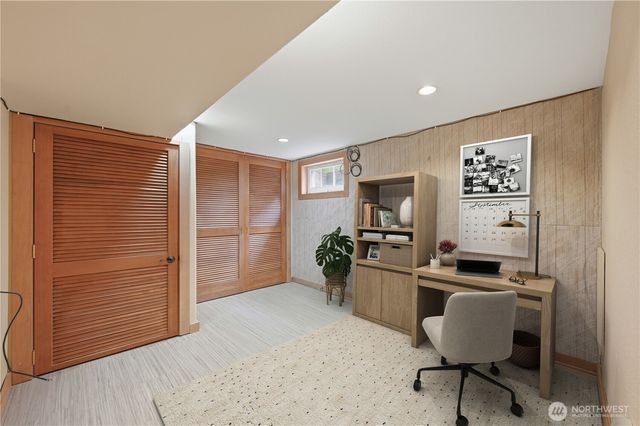 3217 36th Avenue W, Seattle, WA 98199