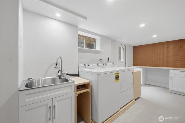 3217 36th Avenue W, Seattle, WA 98199
