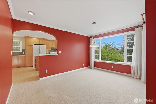 3217 36th Avenue W, Seattle, WA 98199