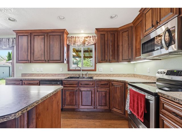 3510 Nw 109TH St, Vancouver, WA 98685