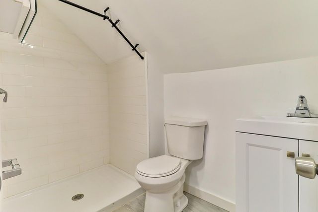 194 Main Street, South Dennis, MA 02660