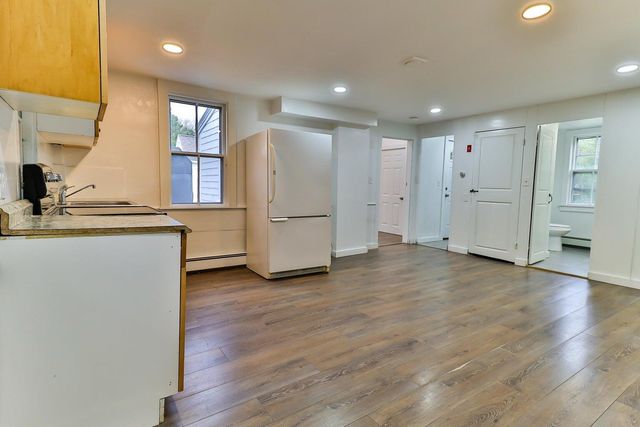 194 Main Street, South Dennis, MA 02660