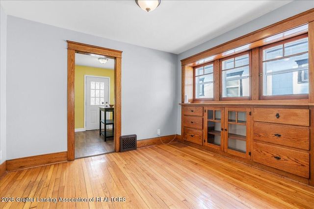 321 Westmoreland Avenue, Lansing, MI 48915