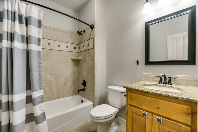 705 Woodland Park DR, Marble Falls, TX 78654