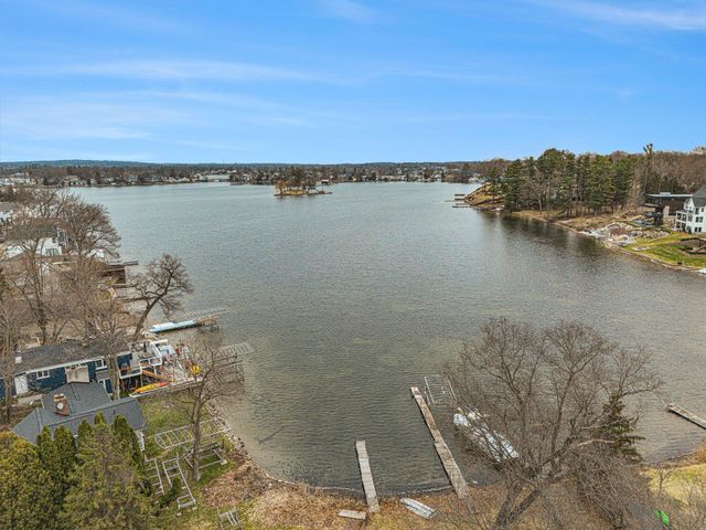 940 Leidich Street, Lake Orion, MI 48362