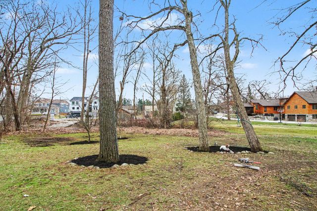 940 Leidich Street, Lake Orion, MI 48362