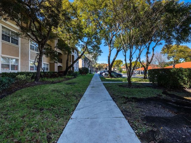 11700 SW 2nd Street 13202, Pembroke Pines, FL 33025