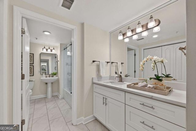 3475 Oak Valley Road NE 2150, Atlanta, GA 30326