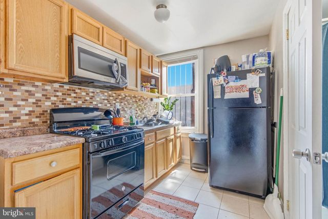 673 N 11TH ST, Philadelphia, PA 19123