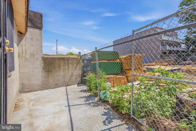 673 N 11TH ST, Philadelphia, PA 19123