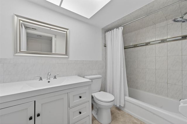 1221 DREW STREET A5, Clearwater, FL 33755