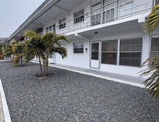 1221 DREW STREET A5, Clearwater, FL 33755