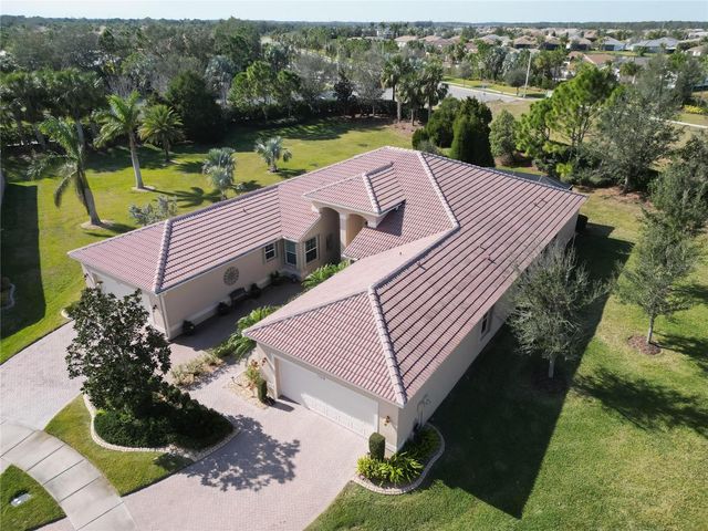 15618 AURORA LAKE CIRCLE, Wimauma, FL 33598