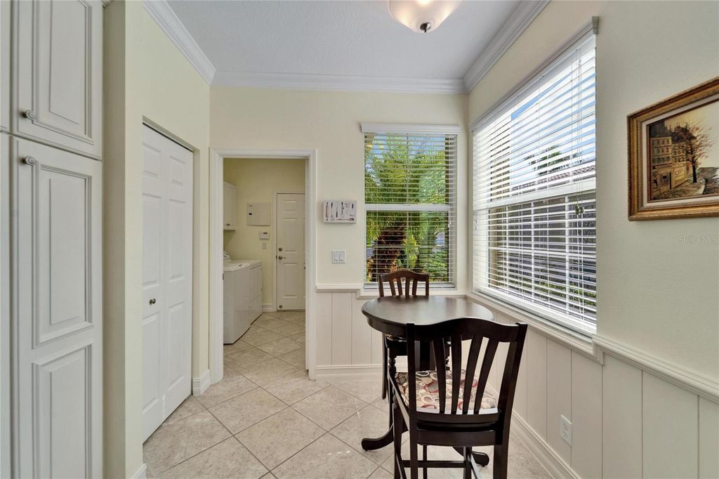 Image 17 of property listing at 15618 AURORA LAKE CIRCLE, Wimauma, FL 33598