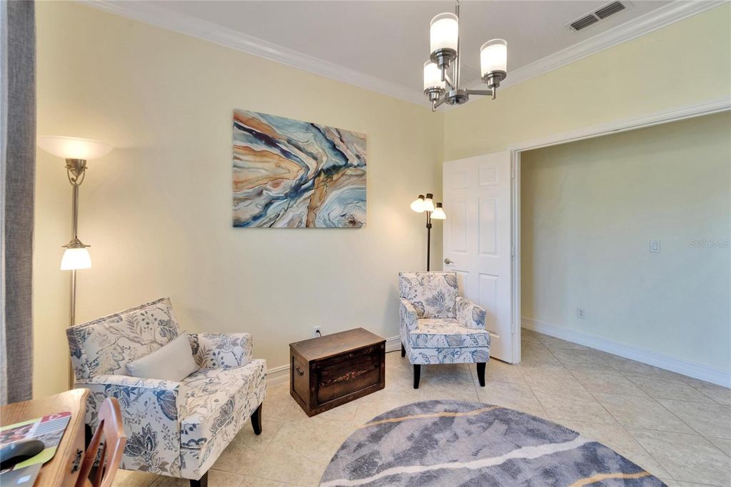 Image 33 of property listing at 15618 AURORA LAKE CIRCLE, Wimauma, FL 33598