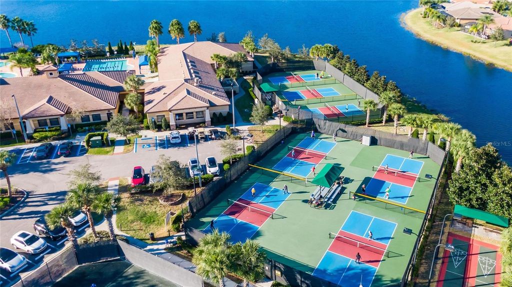 Image 67 of property listing at 15618 AURORA LAKE CIRCLE, Wimauma, FL 33598